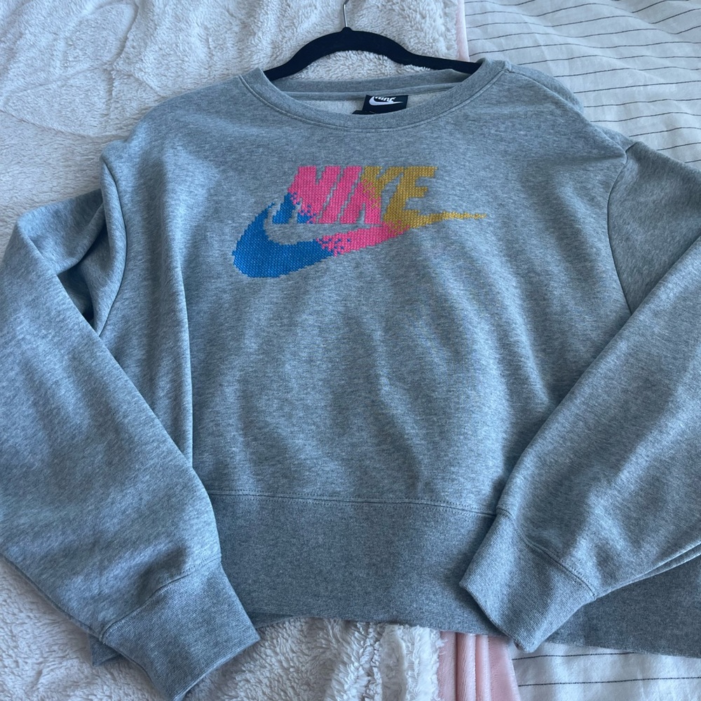 NWT Nike Cropped Sweatshirt